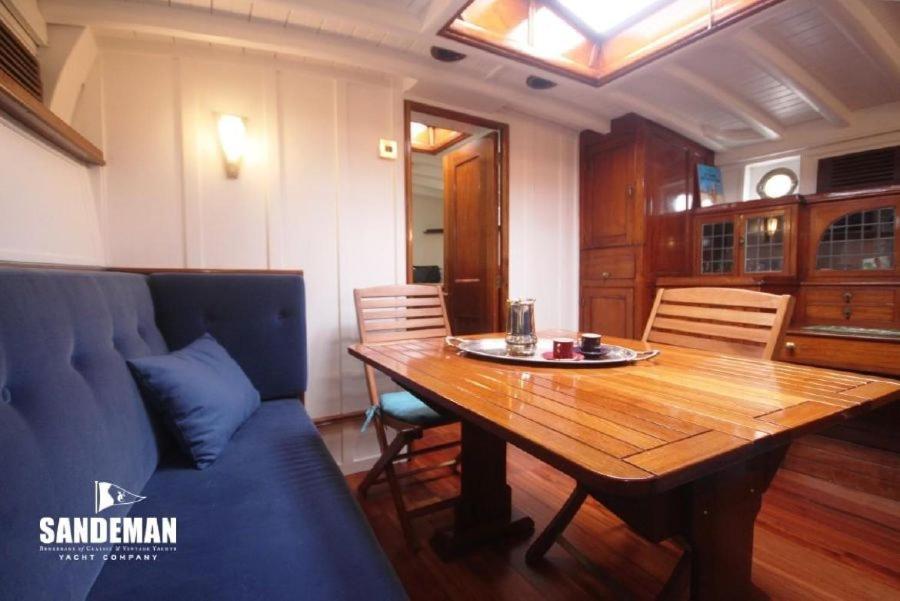 Yacht Karaboudjan Bateau-hôtel